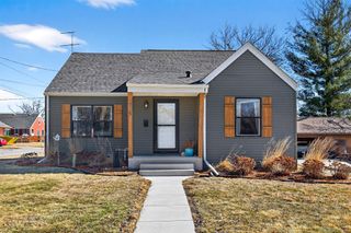 1715 61st Street, Urbandale, IA 50322