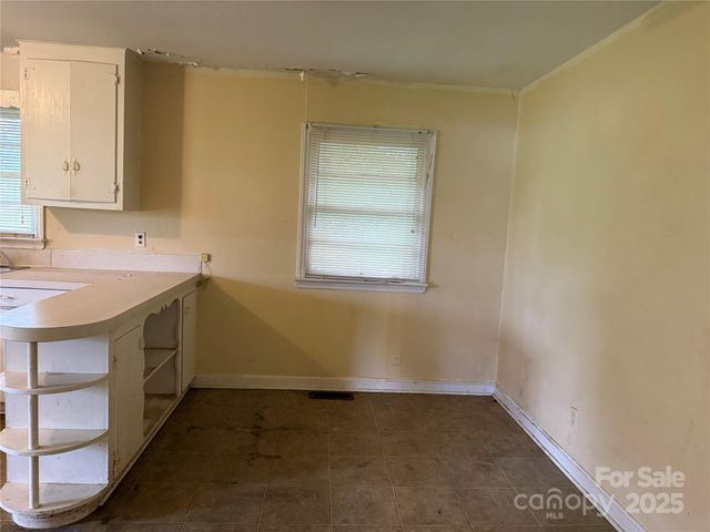 103 W 18th Street, Kannapolis, NC 28081