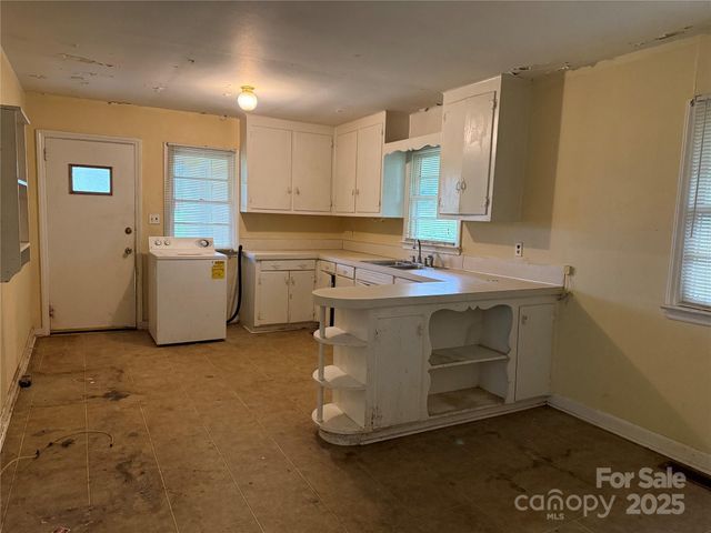 103 W 18th Street, Kannapolis, NC 28081