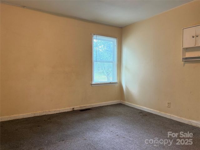 103 W 18th Street, Kannapolis, NC 28081