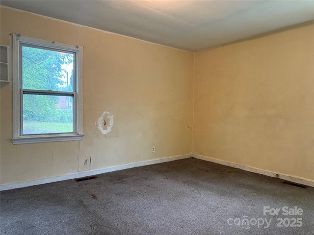 103 W 18th Street, Kannapolis, NC 28081