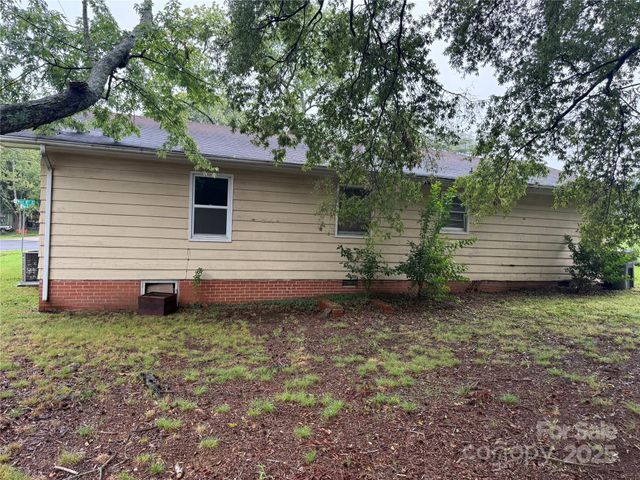103 W 18th Street, Kannapolis, NC 28081