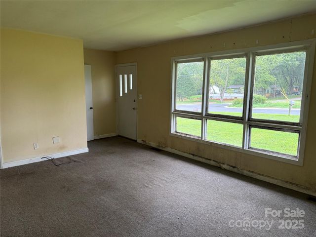 103 W 18th Street, Kannapolis, NC 28081