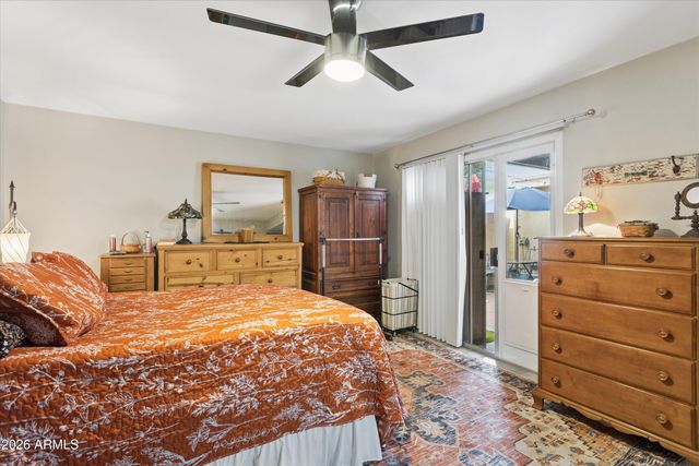 5836 W WINCHCOMB Drive, Glendale, AZ 85306
