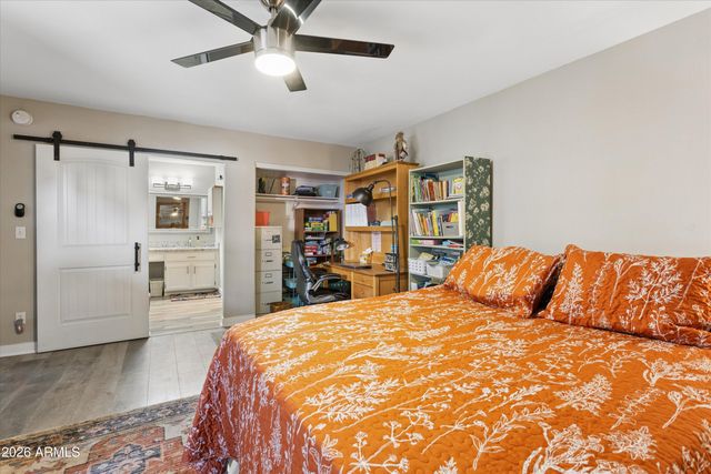 5836 W WINCHCOMB Drive, Glendale, AZ 85306