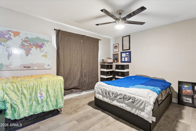 5836 W WINCHCOMB Drive, Glendale, AZ 85306