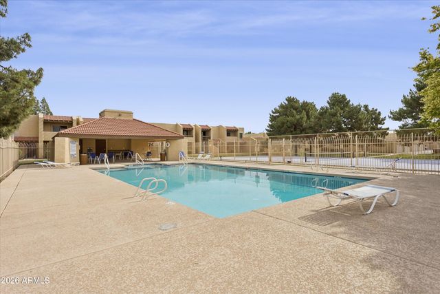 5836 W WINCHCOMB Drive, Glendale, AZ 85306