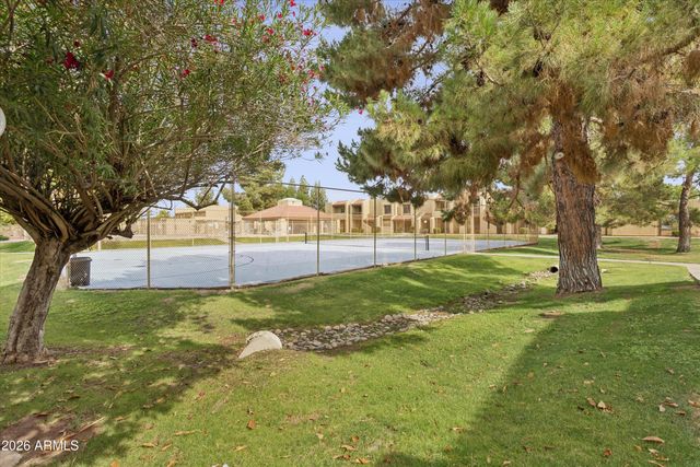 5836 W WINCHCOMB Drive, Glendale, AZ 85306