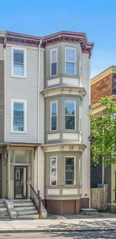 111 Eutaw St 1A, Boston, MA 02128