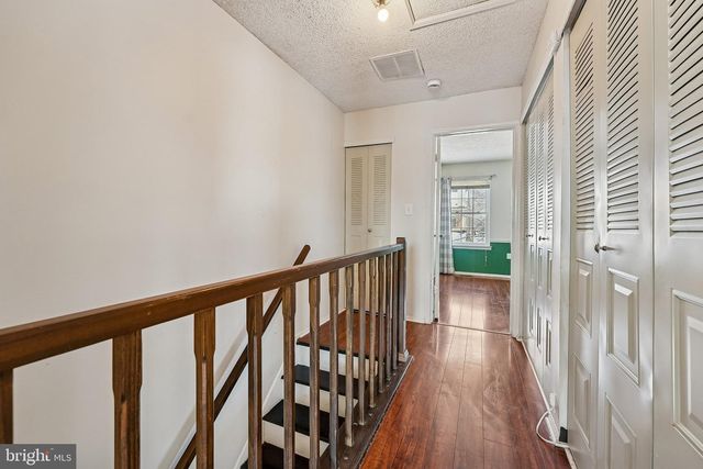 8 MARSH, Lawrence, NJ 08648