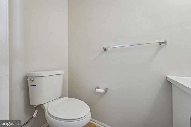 8 MARSH, Lawrence, NJ 08648