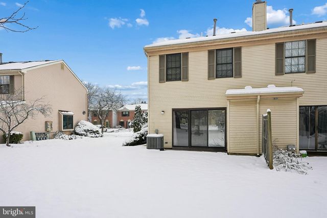 8 MARSH, Lawrence, NJ 08648