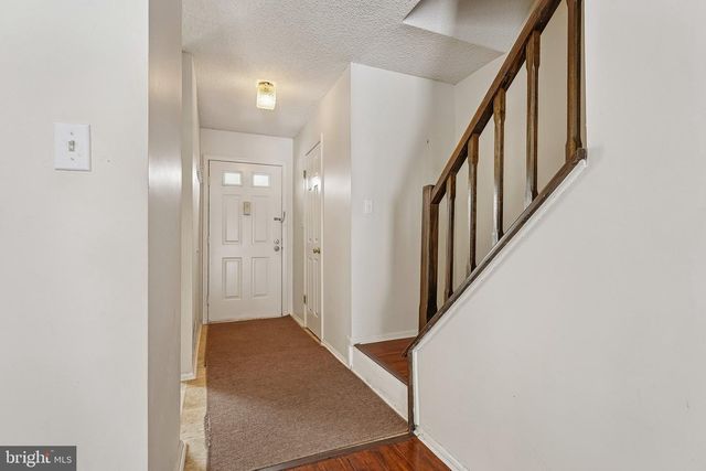 8 MARSH, Lawrence, NJ 08648