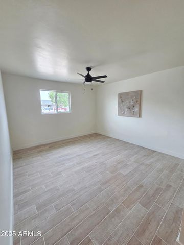 5833 W ROSEWOOD Lane, Phoenix, AZ 85031