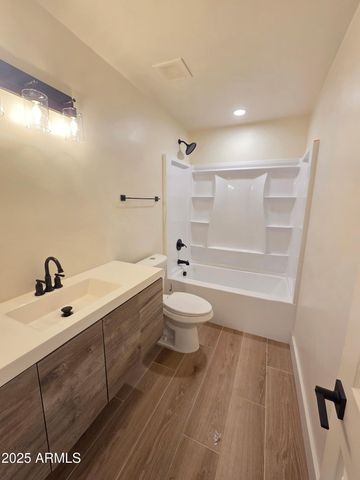 5833 W ROSEWOOD Lane, Phoenix, AZ 85031