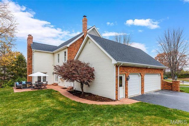 822 Town And Country Estates Drive, Town And Country, MO 63141