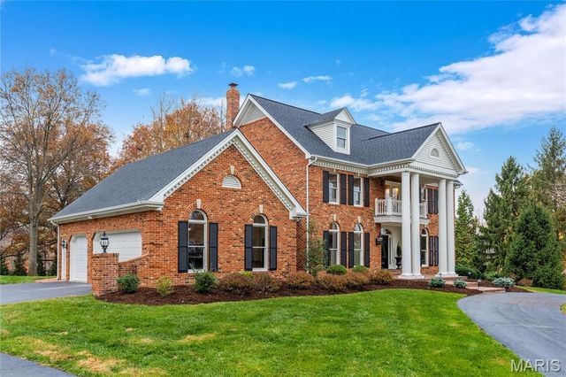 822 Town And Country Estates Drive, Town And Country, MO 63141