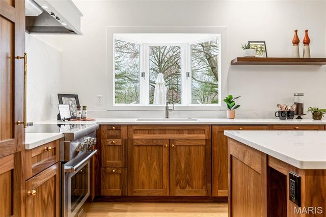 822 Town And Country Estates Drive, Town And Country, MO 63141