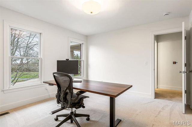 822 Town And Country Estates Drive, Town And Country, MO 63141