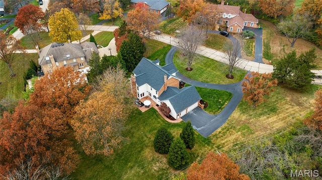 822 Town And Country Estates Drive, Town And Country, MO 63141