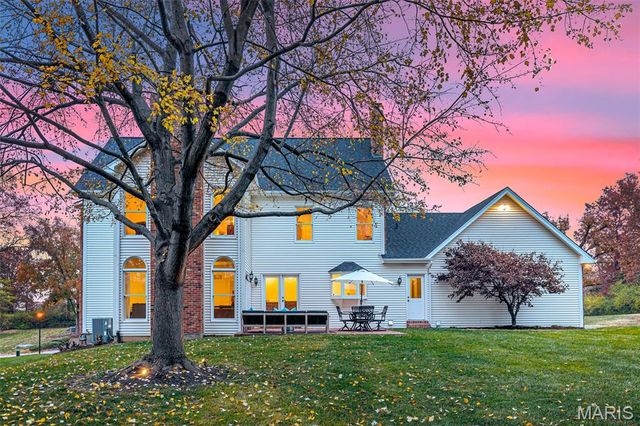 822 Town And Country Estates Drive, Town And Country, MO 63141