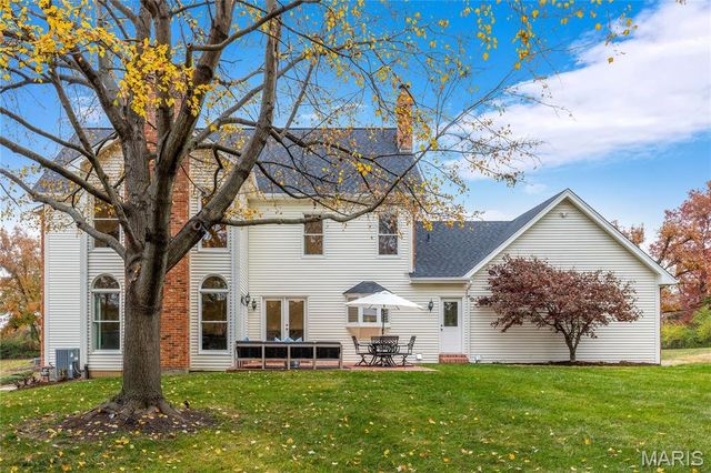 822 Town And Country Estates Drive, Town And Country, MO 63141