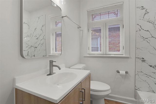 1600 Veronica Avenue, St Louis, MO 63147
