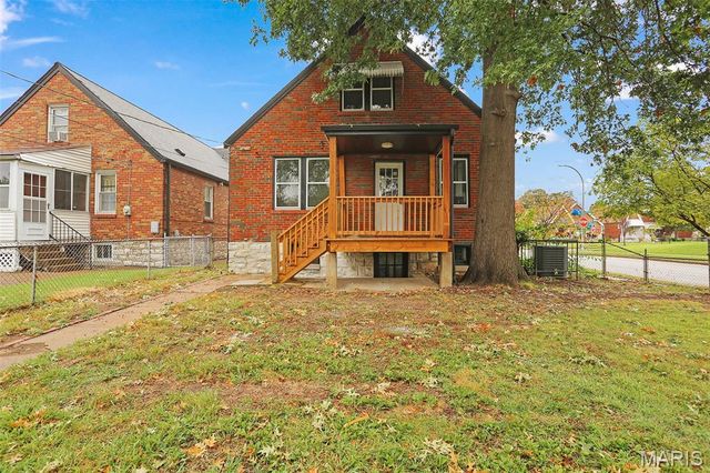 1600 Veronica Avenue, St Louis, MO 63147