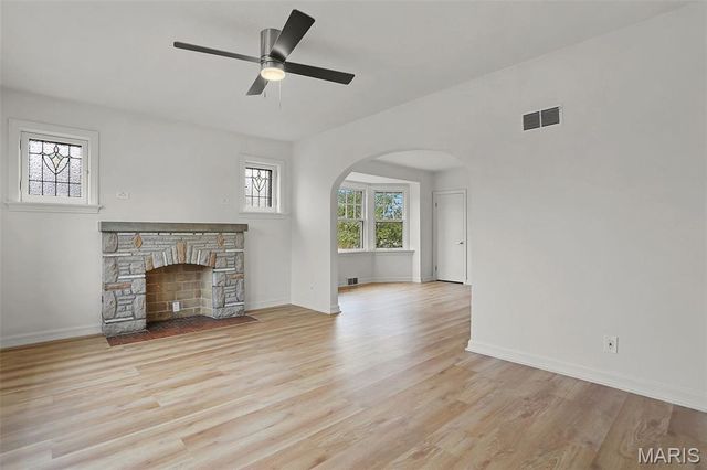 1600 Veronica Avenue, St Louis, MO 63147