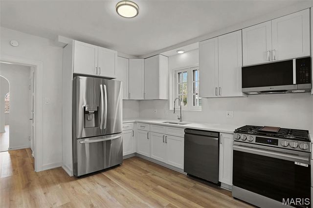 1600 Veronica Avenue, St Louis, MO 63147