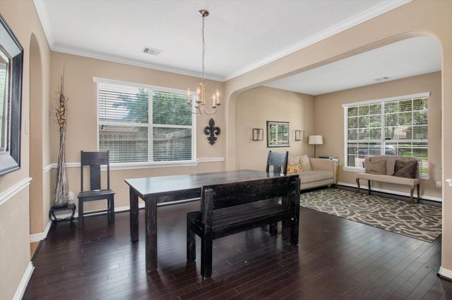 3215 W Trail Drive, Pearland, TX 77584