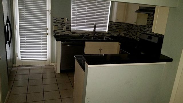 2910 Grants Lake 806, Sugar Land, TX 77479