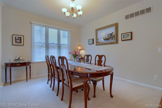 41672 Clemens Circle, Novi, MI 48377