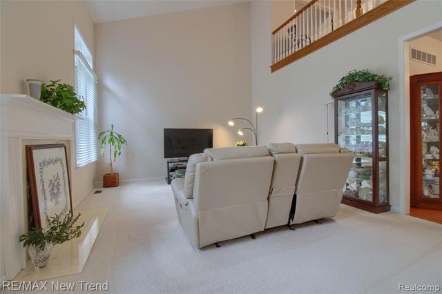 41672 Clemens Circle, Novi, MI 48377