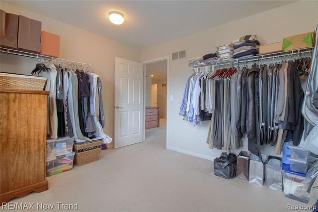 41672 Clemens Circle, Novi, MI 48377