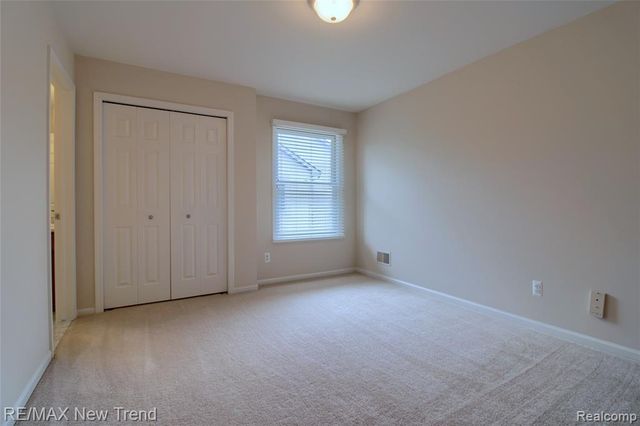 41672 Clemens Circle, Novi, MI 48377