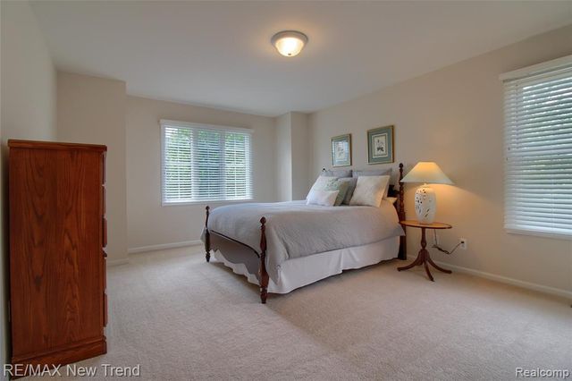 41672 Clemens Circle, Novi, MI 48377