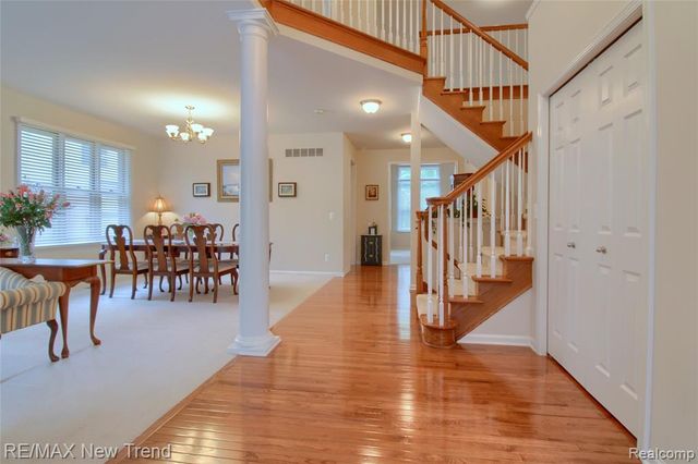 41672 Clemens Circle, Novi, MI 48377