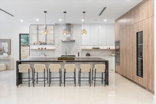 451 NW 7th Avenue, Boca Raton, FL 33486