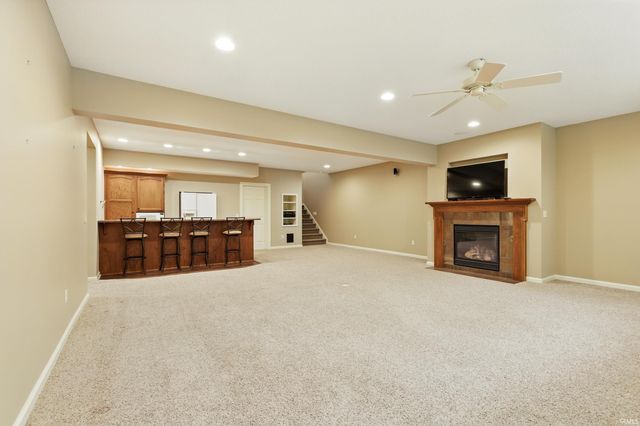 15821 Winterberry Court, Huntertown, IN 46748