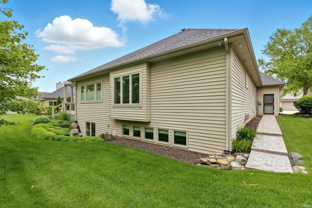 15821 Winterberry Court, Huntertown, IN 46748