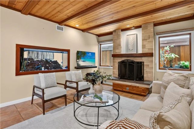 1706 E Ocean Boulevard, Newport Beach, CA 92661