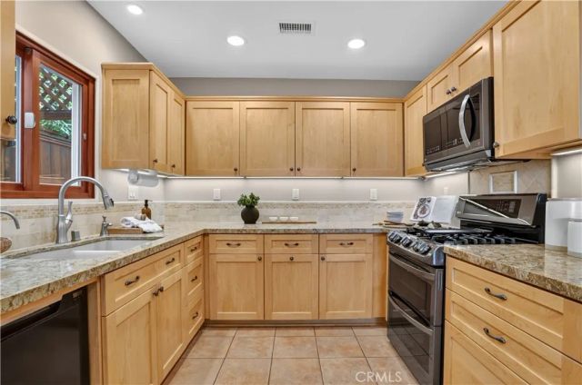 1706 E Ocean Boulevard, Newport Beach, CA 92661