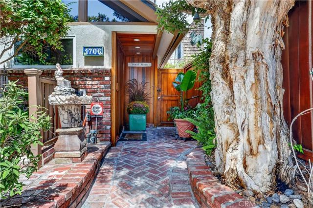 1706 E Ocean Boulevard, Newport Beach, CA 92661