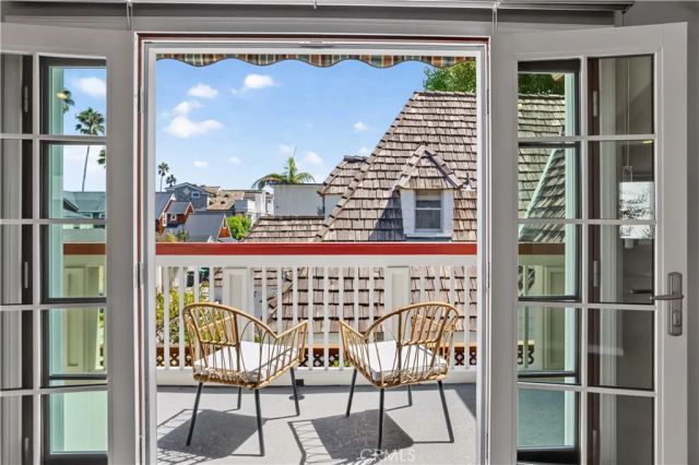 1706 E Ocean Boulevard, Newport Beach, CA 92661