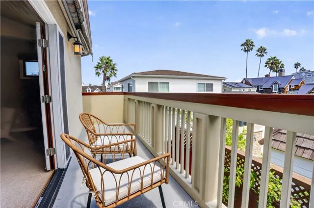 1706 E Ocean Boulevard, Newport Beach, CA 92661
