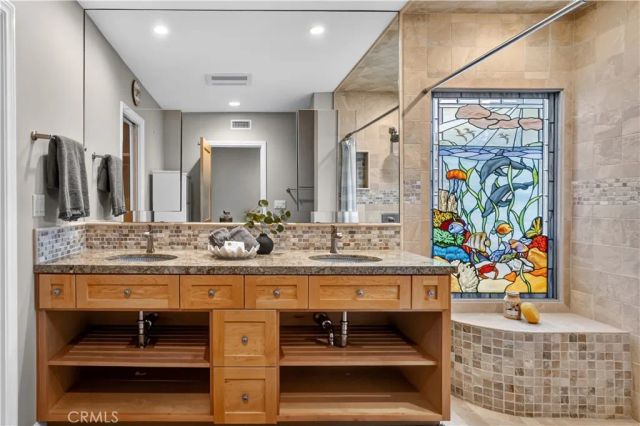 1706 E Ocean Boulevard, Newport Beach, CA 92661