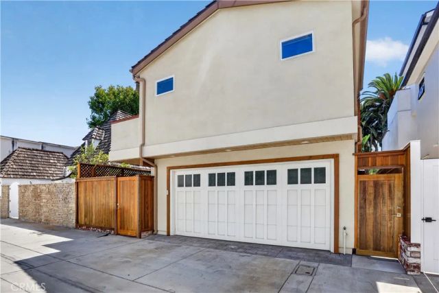 1706 E Ocean Boulevard, Newport Beach, CA 92661