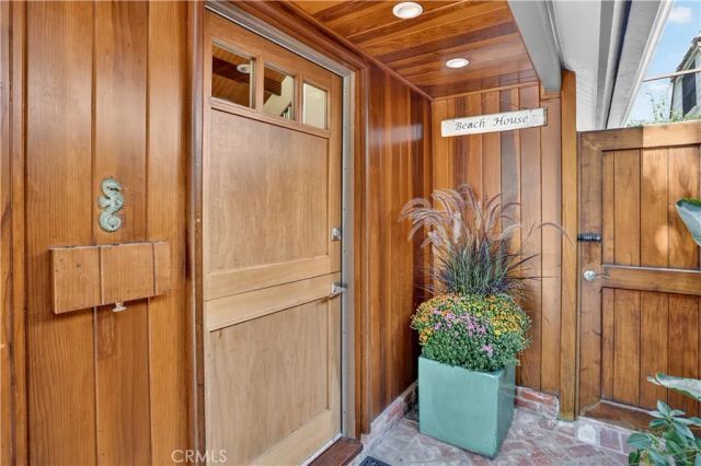 1706 E Ocean Boulevard, Newport Beach, CA 92661