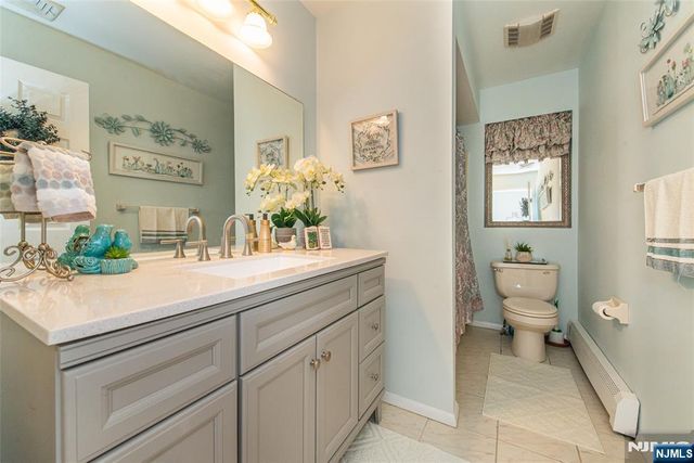 24 The Loop, Ringwood, NJ 07456